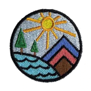 Patch en dentelle brodée « Aventure » avec montagnes et arbres, appliqué thermocollant pour cadeaux, chapeaux en toile respirante - Product Image 5