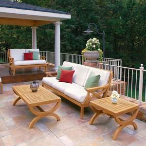 Mesa auxiliar Crab hecha de madera de teca maciza de alta calidad con color natural para uso en interiores y exteriores. - Product Image 5