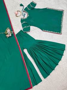 Dernier costume de créateur Sharara Tissu crêpe naturel avec paillettes et fil Vêtements de soirée élégants Dupatta pour femmes - Product Image 5