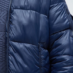 Chaquetas Acolchadas Personalizadas de Alta Calidad para Hombre con Capucha Ajustable, Chaquetas Transpirables a Precio Económico, Colección Especial de Invierno - Product Image 5