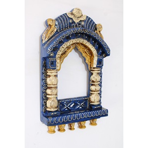 Tesoro artesanal indio marco de fotos tallado Jharokha con marco de madera con técnica de pintura tamaño personalizable que muestra fotos - Product Image 1