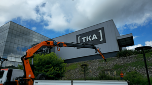 Grúa articulada TKA 66.700-Alta Calidad 66,7 T/M 30.190Kg Capacidad Y 29,2 M Alcance Vertical Para Camiones-PRECIO A CONSULTAR - Product Image 2