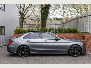 Luxe Turbo Van Boîte De Vitesses Manuelle Automatique Essence Essence Carburant Options Cuir Tissu Sièges Droite Gauche Lumière Métal Foncé R16 - Product Image 6