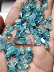 พลอยบุษราคัมหยาบเกรดสูงได้รับการรับรองจากห้องปฏิบัติการสังเคราะห์ที่สร้างขึ้นสำหรับการทำเครื่องประดับ - Product Image 4