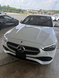 Sedán Compacto de Lujo Usado 2025 C300 Edición Premium - Product Image 2