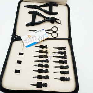 Ensemble d'extensions de cheveux en acier inoxydable de haute qualité noir mat pince ouvreuse de perles ciseaux avec clips et boucle pour un usage commercial - Product Image 1