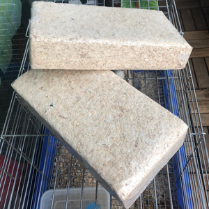 POUSSIÈRE DE BOIS RÉSINEUX/IDÉAL POUR LE COMPOSTAGE ET LES SOINS DES ANIMAUX/FABRIQUÉ AU VIETNAM - Product Image 3