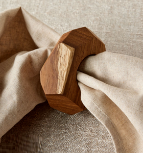 Prix raisonnable Porte-serviettes rond en bois fait à la main et rond de serviette Anneaux de serviette personnalisés Décor de cuisine Articles de salle à manger - Product Image 1