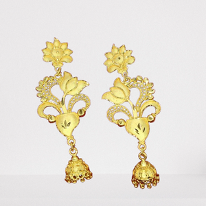 Adornarse con la belleza etérea Pendientes chapados en oro Recién llegados Pendientes chapados en oro únicos Conjuntos de pendientes más vendidos - Product Image 1