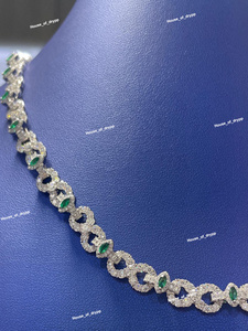 Collier à maillons en diamant avec accents d'émeraude verte, chaîne de luxe en argent, bijoux de créateur - Product Image 2
