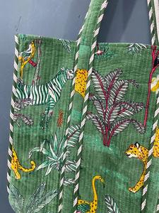 Bolso Tote de Mujer con Estampado de Jungla Azul en Terciopelo, Estilo Bohemio Vintage, Impresión a Mano con Bloques Indios, Bordado Multicolor, Cierre de Cremallera - Product Image 6