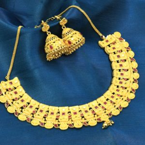 Colliers de luxe en laiton plaqué or 14K, 18K, 24K, motif floral, pour occasions de mariage, vente en gros - Product Image 1