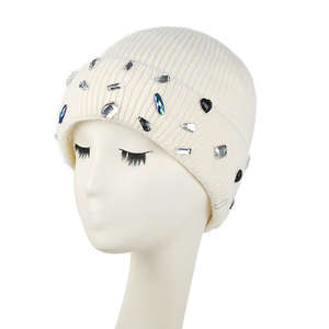 หมวกบีนนี่อะคริลิคหลากสีแบบกำหนดเองขายส่ง หมวกไหมพรมคริสตัลประดับเพชร หมวกบีนนี่สไตล์สตรีทแวร์ หมวกฤดูหนาวสำหรับผู้หญิง - Product Image 3