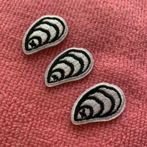 Customized Wholesale <b>Iron</b> on Embroidery Patches Heat <b>Press</b> Small Logo Badge Embroidery Flag Patches for Hat and Clothing Patch - Product Image 3