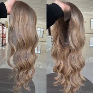 Peluca de Seda en Oferta: Peluca Médica de Encaje Frontal sin Pegamento con Parte Superior de Seda, Color Rubio Ceniza Degradado, Peluca Judía para Mujer - Product Image 1