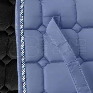 แผ่นรองอานม้าผ้าฝ้ายสวมใส่สบายสีทึบมีคุณสมบัติกันลื่นและบุขนแกะ - Product Image 6