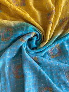 Collection exclusive de vente en gros Sarees en mousseline de soie de viscose de créateur à la mode Sarees élégants imprimés et brodés pour les fêtes - Product Image 3