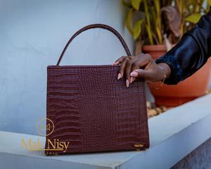 Bolso Tote de Piel Sintética de Lujo para Mujer, Correa Cruzada Ajustable, Forro de Poliéster con Patrón Sólido, Cierre Magnético, Ecológico - Product Image 3