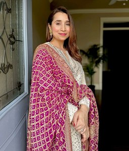 Ensemble de 3 pièces Diwali prêt-à-porter, brodé, de créateur, Salwar Kameez en soie Georgette, style ethnique indien, coupe ajustée, longueur midi, pour mariages et fêtes d'hiver - Product Image 2