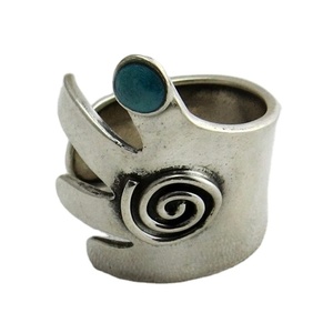 Nouvelles bagues en argent sterling 925 turquoise au design bohème Shri Ashapura Jewels, sertissage clos pour mariage et anniversaire - Product Image 1