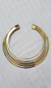 Sautoirs en laiton sur mesure avec motifs floraux gravés, idéaux pour la revente de créateurs de bijoux de mode - Product Image 3