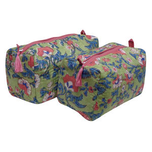 Bolsa de aseo de algodón con estampado verde de bloque de mano indio de alta calidad, bolsa de cosméticos de noche elegante a la venta - Product Image 3