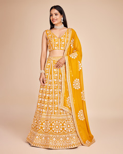 Fil et miroir fabriqués à la main Faux Georgette Lehenga Choli Idéal pour les mariées et les occasions spéciales indiennes d'Inde - Product Image 1