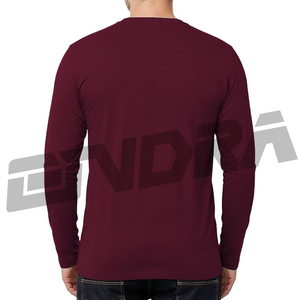 Camiseta lisa color granate de manga larga y cuello redondo para hombre, con ajuste moderno, tacto suave, para uso diario, estilo fresco y vibrante, diseño activo y listo para usar. - Product Image 3