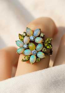 Anillo Opal Branch Expansive en Rodio, Certificado IGI, Plata de Ley 925, Diseñado para Bodas Elegantes y Audaces, con un Radiante Diseño Floral - Product Image 2