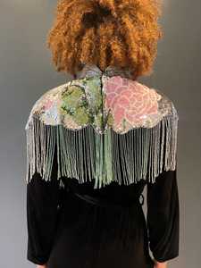 Cape Burlesque élégante avec des paillettes de brins perlés Belle silhouette droite Attache le cou Enveloppe de fête pour les occasions de club - Product Image 6