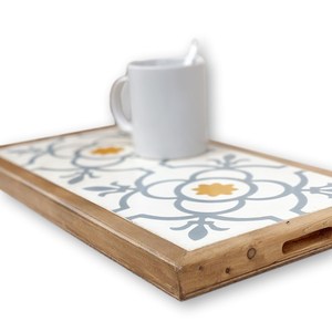 Plateau en bois à imprimé floral multi-usages recyclable fait à la main écologique passe au lave-vaisselle contact alimentaire organisateur ménager sûr - Product Image 4