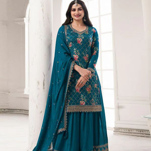 Presentando el nuevo diseñador Heavy Pure Chinon Silk Long Pakistani Suit Top Sharara y Dupptta en estilo elegante - Product Image 1