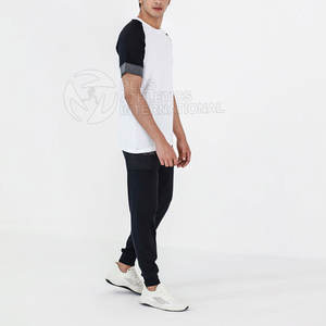 Camiseta de Hombre de Color Sólido, Precio Económico, Mejor Calidad, Algodón Cómodo para Uso Diario, Camiseta de Hombre de Secado Rápido y Alto Rendimiento - Product Image 2