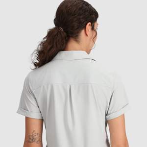 Cómoda camiseta de senderismo para mujer con protección UV-Manga larga, perfecta para todo tipo de clima, disponible en varios colores - Product Image 4