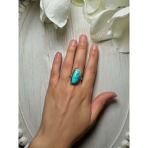 Anillo Eli Skeets de Turquesa y Plata de Ley con Turquesa Sleeping Beauty, Talla 6.25, Engaste con Baño de Oro Rosa, Piedras Preciosas Naturales, Regalo - Product Image 4