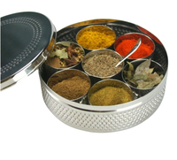 Boîte à épices Masala en laiton de qualité supérieure avec boîte à épices en laiton à sept compartiments pour la cuisine du grossiste indien