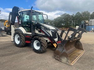 รถตักล้อยางไฮโดรมีค รุ่น HMK 102B Supra K4 ขับเคลื่อน 4 ล้อ เครื่องยนต์ดีเซลเพอร์กินส์  กำลังสูง 100 แรงม้า  ประสิทธิภาพสูง พร้อมเกียร์ ปั๊ม และมอเตอร์ - Product Image 3