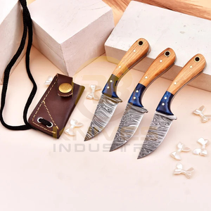 Cuchillo Skinner de Acero de Damasco Hecho a Mano con Mango de Madera |   Cuchillo de Hoja Fija Personalizado OEM para Caza y Camping con Funda de Cuero - Product Image 3