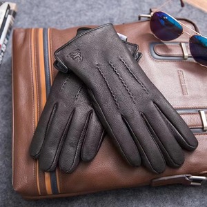 Nuevos guantes de cuero de piel de oveja 100% para hombre, diseño de patrón de piel de ciervo, pantalla táctil, guantes de fiesta de invierno con forro de felpa - Product Image 4