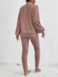 Ensemble de survêtement décontracté moderne pour femmes, vêtements de sport, style streetwear, pour l'entraînement, le fitness et le quotidien - Product Image 2