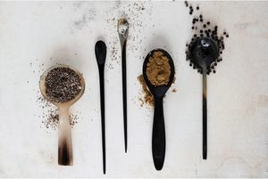 Cuillère artisanale en corne de buffle naturelle avec finition miroir, écologique, résistante aux rayures, outil de cuisine en provenance d'Inde - Product Image 2