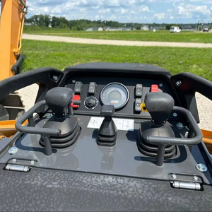 รถตักขนาดเล็กแบบ TL100รถตักตีนตะขาบรถตักดิน3ตัน - Product Image 6