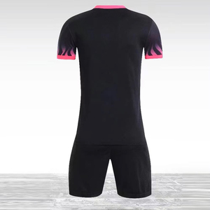 Ensembles de vêtements de football de conception unique les plus vendus uniformes d'équipe respirants personnalisés avec séchage rapide imperméable de haute qualité - Product Image 2