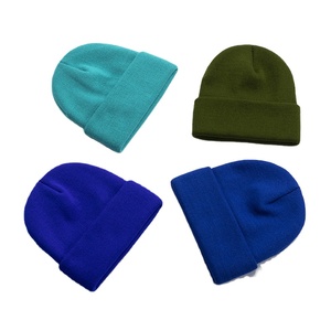 Gorro de Punto Acrílico Suave de Alta Calidad, Gorros Personalizados de Invierno, Gorro de Punto con Parche Tejido y Dobladillo - Product Image 3