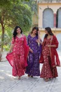 Style moderne Haute Qualité Belle Robe Viscose Georgette Jacquard Kurti Pantalon & Dupatta Avec Broderie Travail Femme Mode - Product Image 4