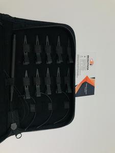 Juego de herramientas de extensión de cabello humano con logotipo personalizado de acero inoxidable sólido mate negro/Kit de extensión de cabello más vendido - Product Image 4