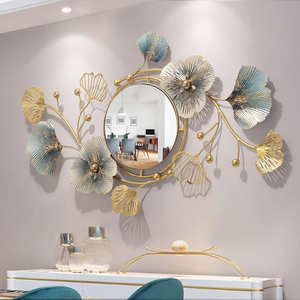 Miroir mural luxueux avec cadre en métal de qualité supérieure conçu pour la décoration de salon et d'hôtel à la maison créant un miroir d'appoint design 2025 - Product Image 2