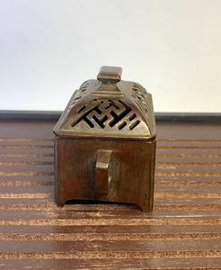 Quemador de Incienso Bakhoor Clásico de Latón con Tapa, Artesanía Tradicional Árabe Religiosa, 100% Natural y Duradero para Amantes de las Fragancias para el Hogar - Product Image 5