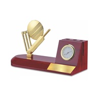 Support de Stylo Horloge en Métal Doré Fait Main de Qualité Supérieure, Thème Cricket, Forme Rectangulaire, Modèle BTC-4272, Regal Incorporation