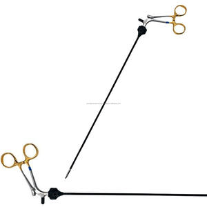 Porte-aiguille laparoscopique courbé, isolé, réutilisable, à mâchoires en carbure de tungstène, certifié CE, pour clinique - Product Image 2